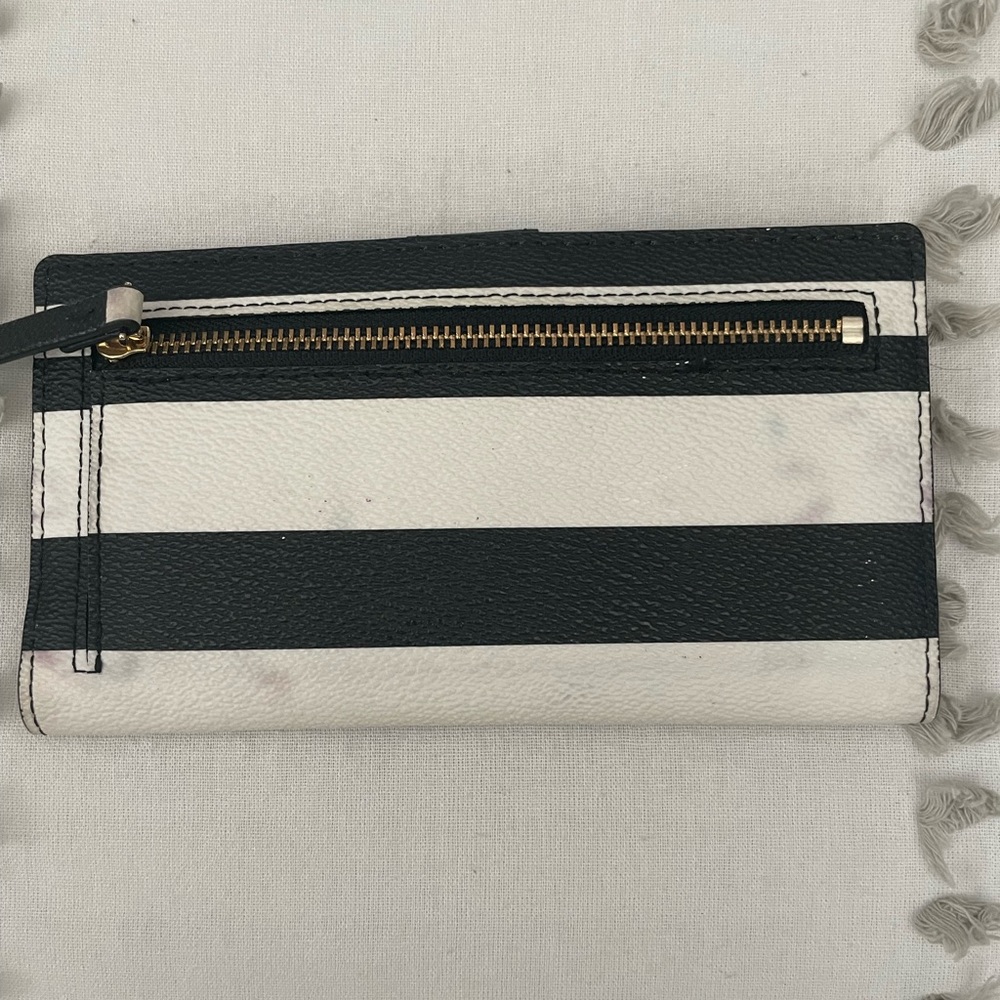 Kate spade wallet - Picture 2 of 3